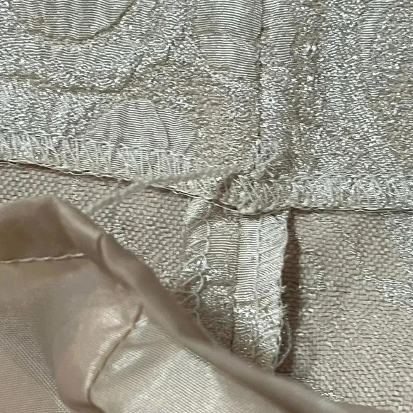 Evan Picone size 12 cream/beige tapestry style with golden sparkle EUC - Picture 10 of 16